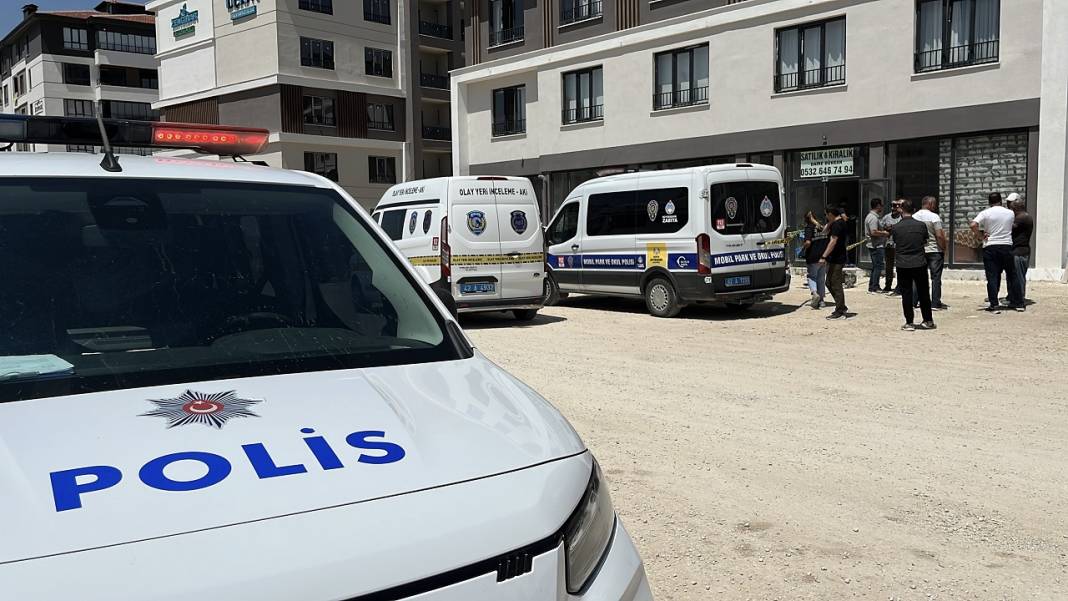 Karatay'da alacak verecek kavgasında silahlar patladı! 1 yaralı 3